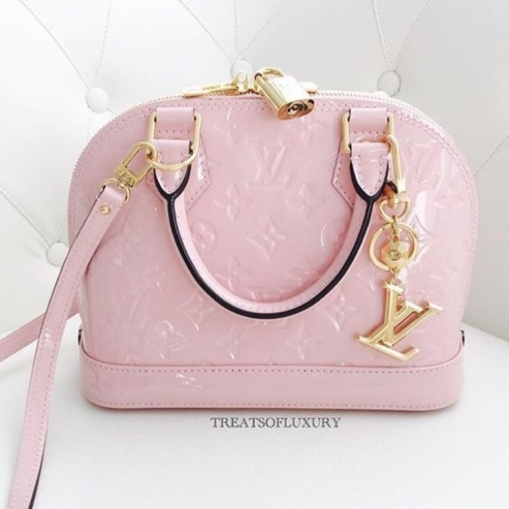 🌸👸🏻ISO Louis Vuitton Alma Bb Rose Ballerine🌸